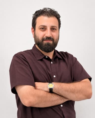 سیاوش دلاور